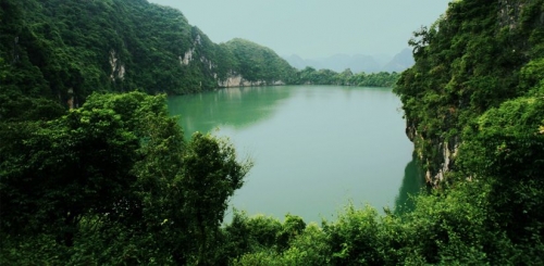 BA HAM LAKE